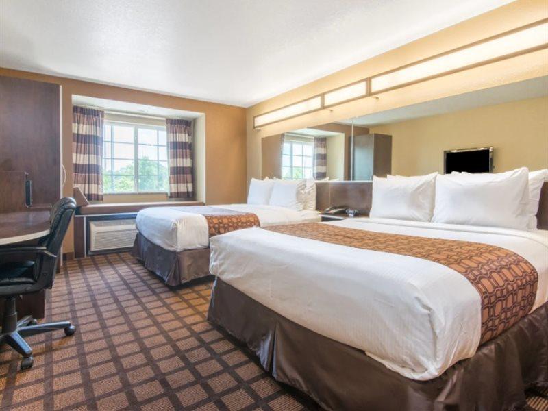 Microtel Inn And Suites Montgomery Exterior foto